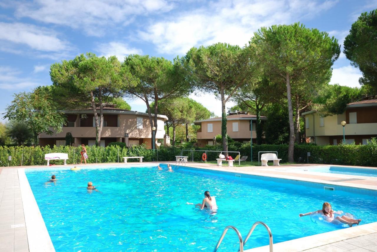 Villaggio Tivoli Bibione Bagian luar foto